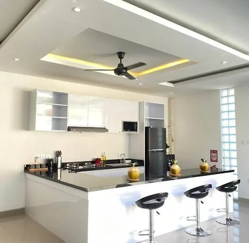 Akmali Umalas 2br With Private Pool & Jacuzzi Вилла Чангу