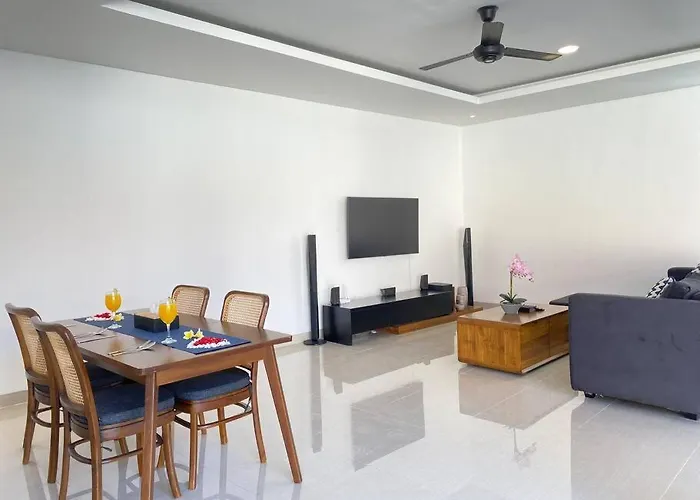 Вилла Akmali Umalas 2br With Private Pool & Jacuzzi