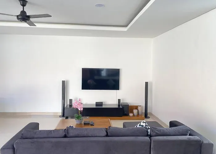 Akmali Umalas 2br With Private Pool & Jacuzzi *