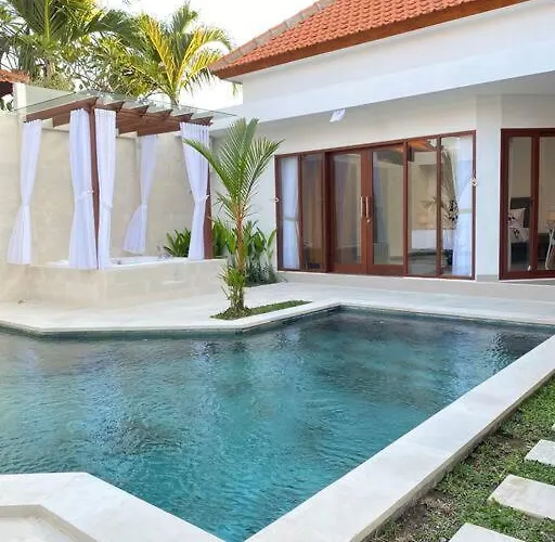 Вилла Akmali Umalas 2br With Private Pool & Jacuzzi Чангу
